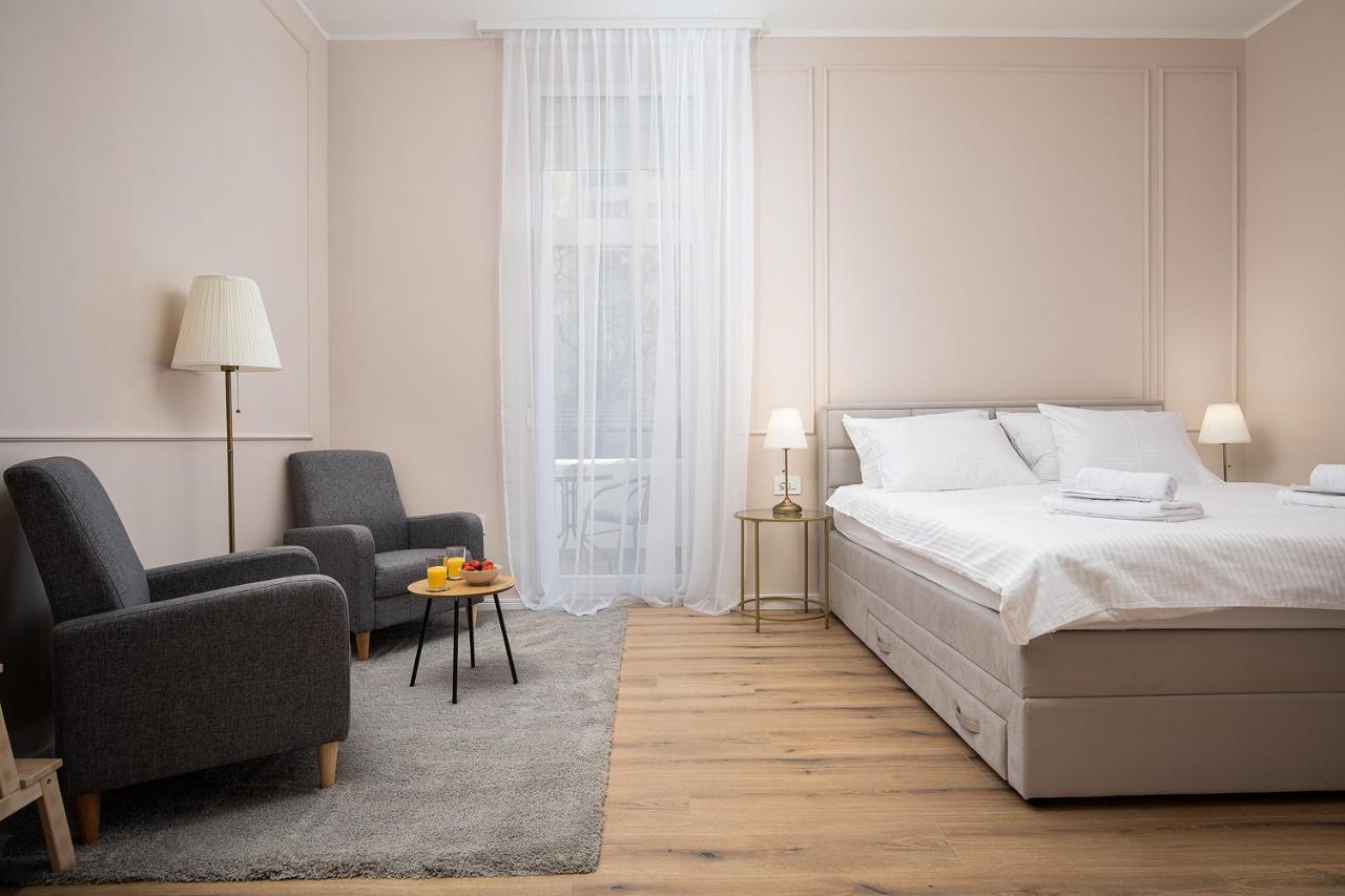 Grand Munz Apartment Пула Екстериор снимка
